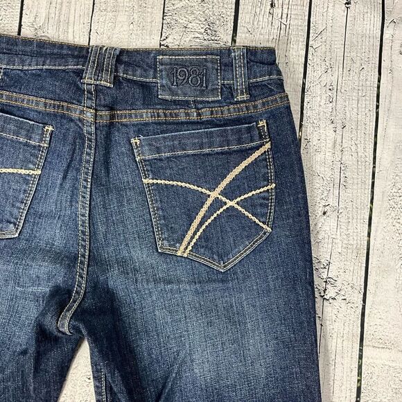 RUFF Hewn Bermuda Length Jean Shorts - Picture 3 of 4